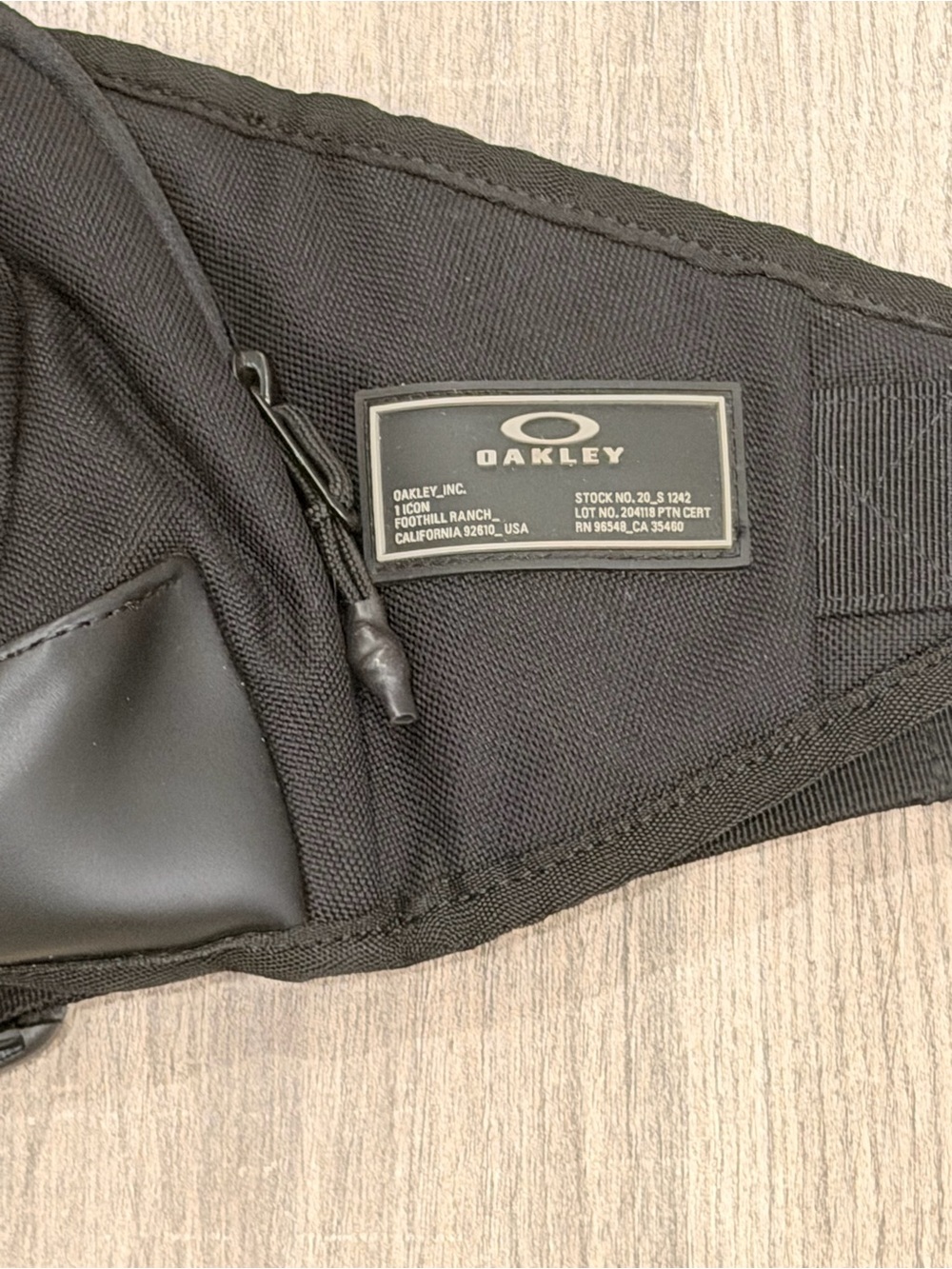 Oakley Fanny Pack Large - Picture 3 of 7